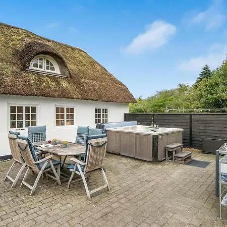 Lovely In With Kitchen *