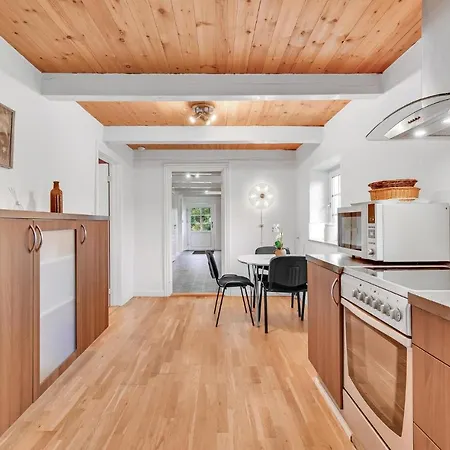Lovely In With Kitchen 펜션 Ulfborg