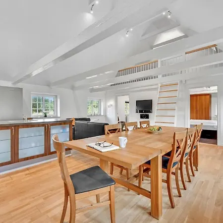 Lovely In With Kitchen 펜션 Ulfborg