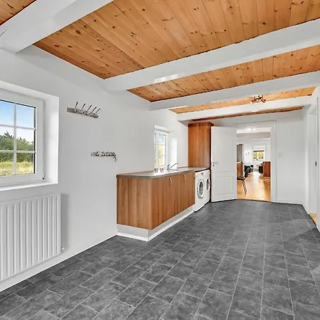 Lovely In With Kitchen *